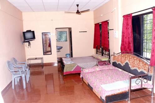 Rajas Holiday Home, Shrivardhan 3
